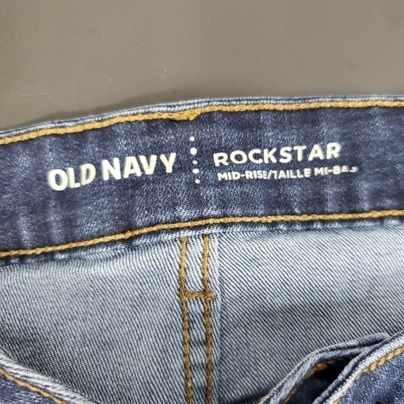 Old Navy Rockstar Mid Rise Jeans Women's Size 14 Long - Picture 10 of 12